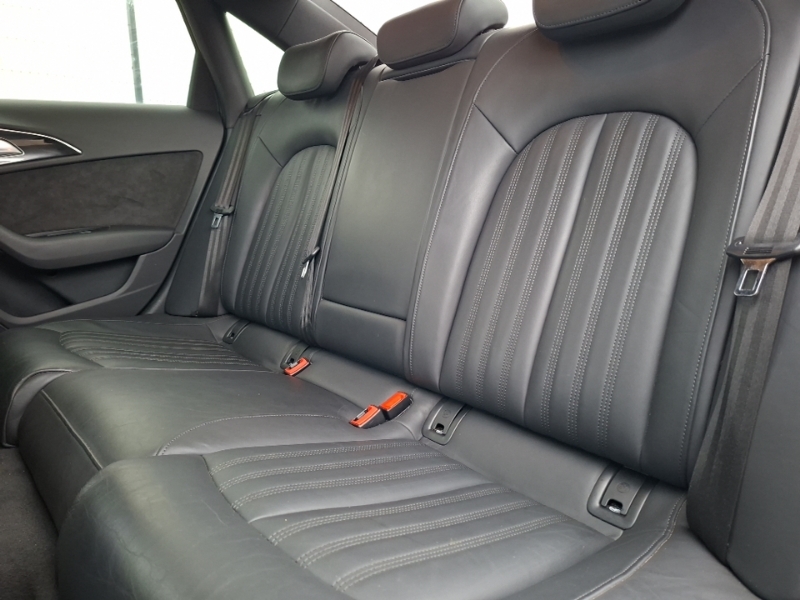 Audi A6 2.0 Tdi Ultra Black Edition S Tronic White #6