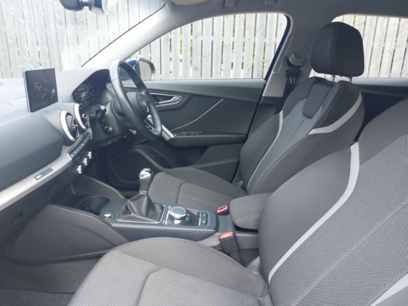 Audi Q2 30 Tfsi Sport Blue #5