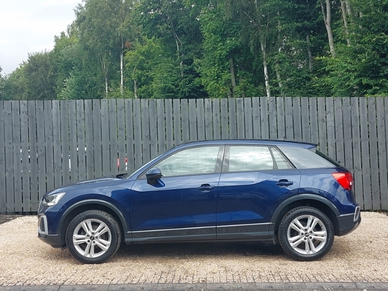 Audi Q2 30 Tfsi Sport Blue #4