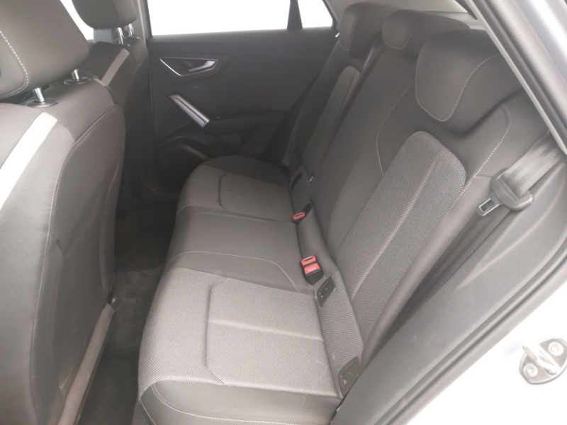 Audi Q2 35 Tfsi Sport Silver #6