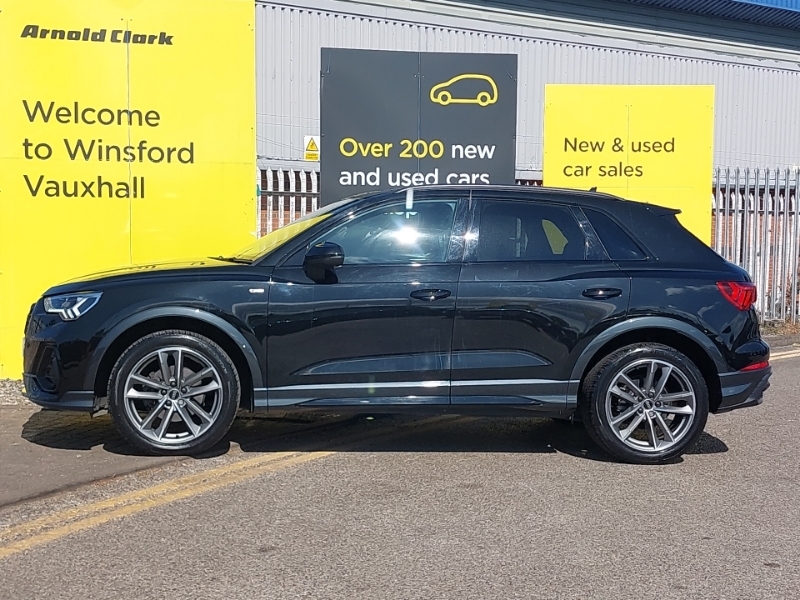 Audi Q3 35 Tfsi Black Edition S Tronic Black #4