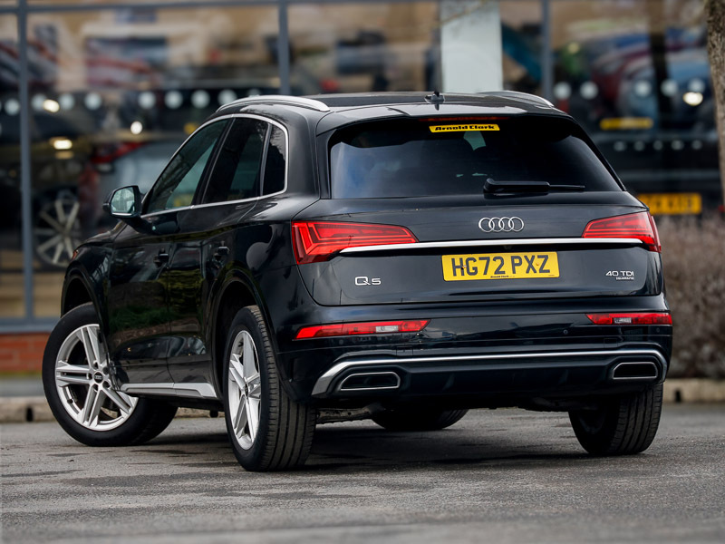 Audi Q5 40 Tdi Quattro S Line S Tronic Black #2