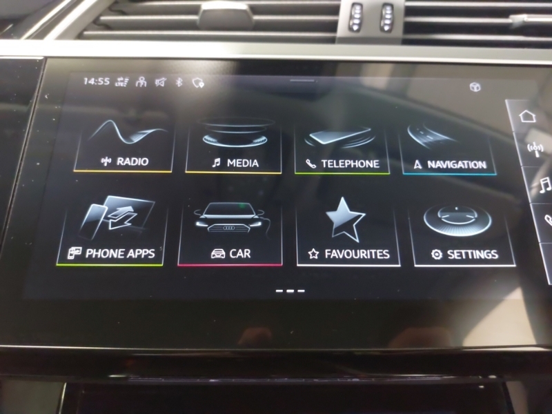 Audi Q8 e tron 300Kw 55 Quattro 114Kwh Launch Edition Black #16