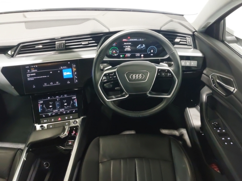 Audi Q8 e tron 300Kw 55 Quattro 114Kwh Launch Edition Black #8