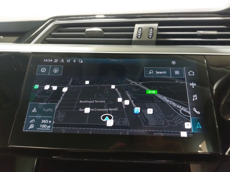 Audi Q8 e tron 300Kw 55 Quattro 114Kwh Launch Edition Black #10