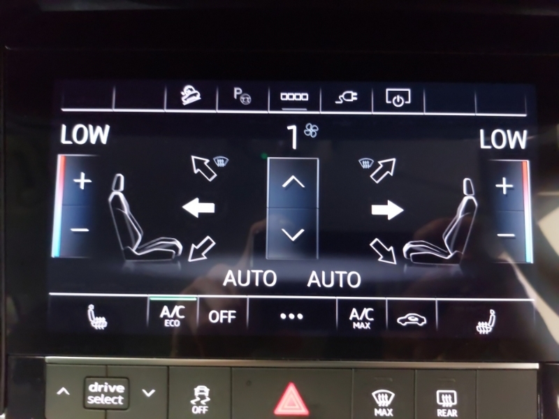 Audi Q8 e tron 300Kw 55 Quattro 114Kwh Launch Edition Black #17