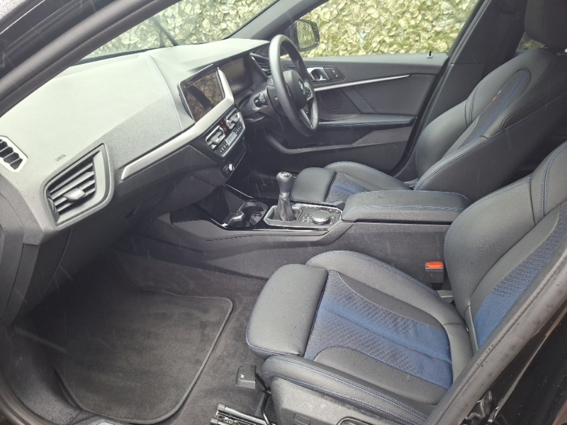 BMW 1 Series 118I 136 M Sport Live Cockpit Professional Black #5