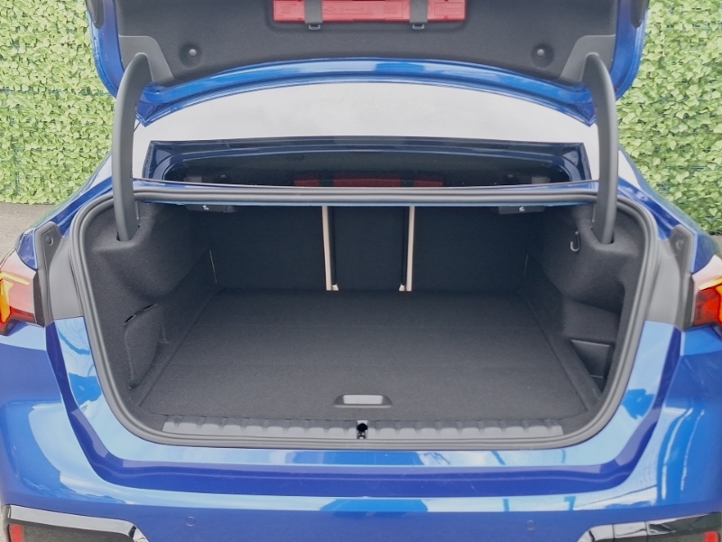 BMW 2 Series 220 M Sport Step 2025 Black #13