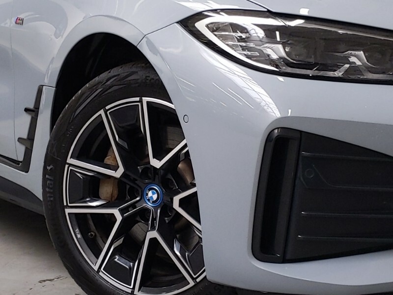 BMW i4 40 83.9Kwh Sport Gran Coupe Edrive White #9