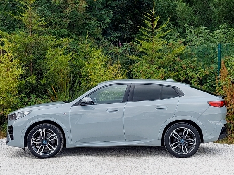 BMW iX2 230Kw Xdrive30 M Sport 65Kwh Grey #4