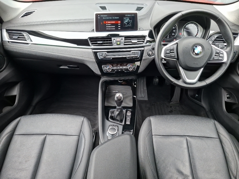 BMW X1 Sdrive 18I Xline Orange #3