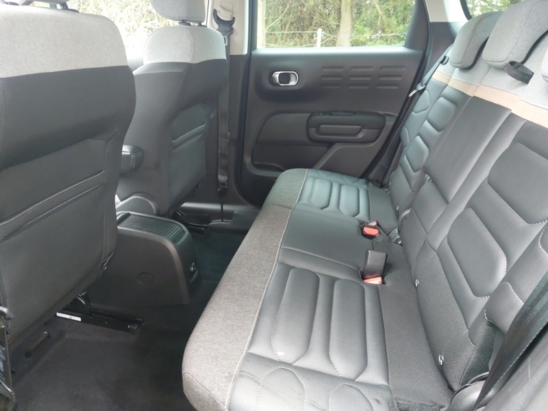 Citroen C3 Aircross 1.2 Puretech 130 Max Eat6 FL74YRM Black #6