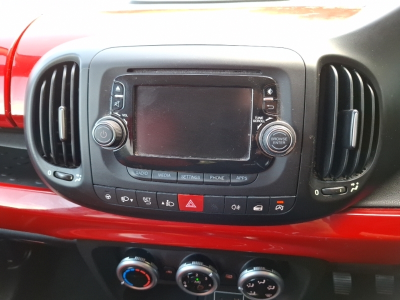 Fiat 500L Multijet Lounge Dualogic Red #9