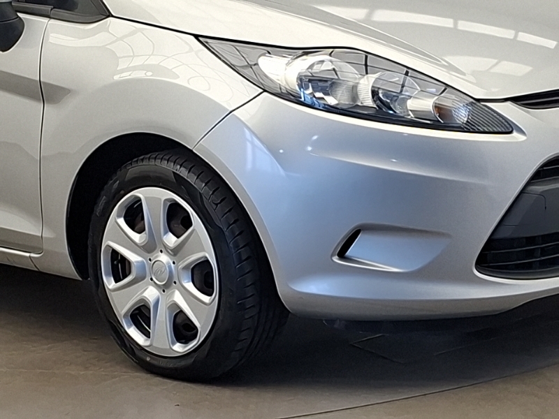 Ford Fiesta 1.4L Zetec Black #20