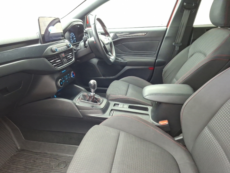 Ford Focus 1.0 Ecoboost 125 St-line Red #5