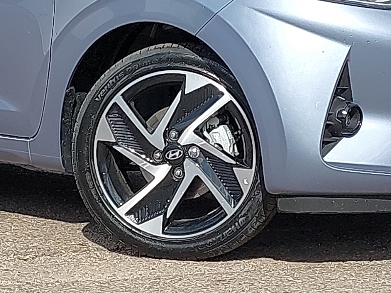 Hyundai I10 Premium White #9