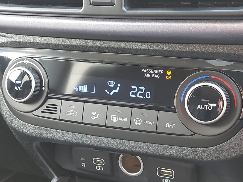 Hyundai I10 Premium White #17