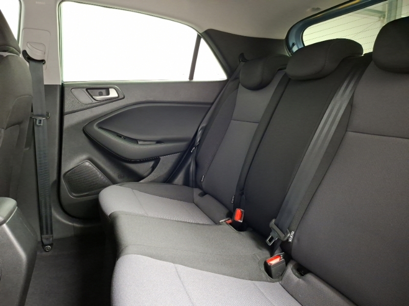 Hyundai I20 1.2 Mpi Premium Nav Blue #6
