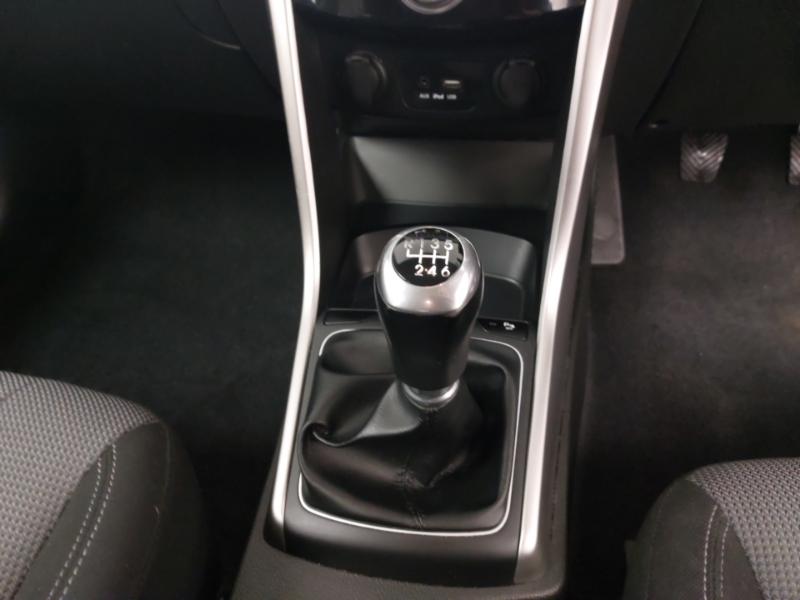 Hyundai I30 1.6 Crdi Blue Drive Silver #17