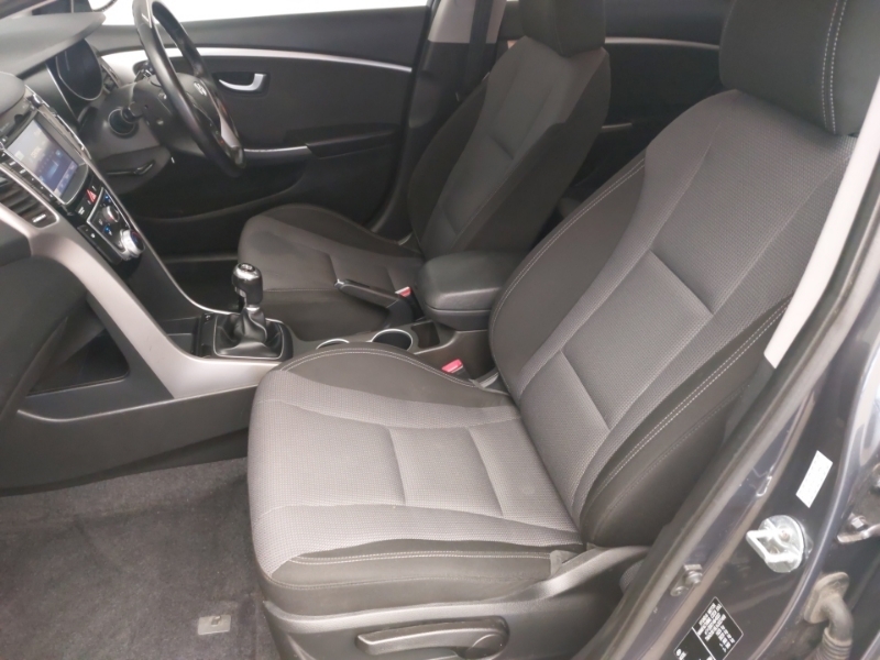 Hyundai I30 1.4 Blue Drive Se Nav Grey #5