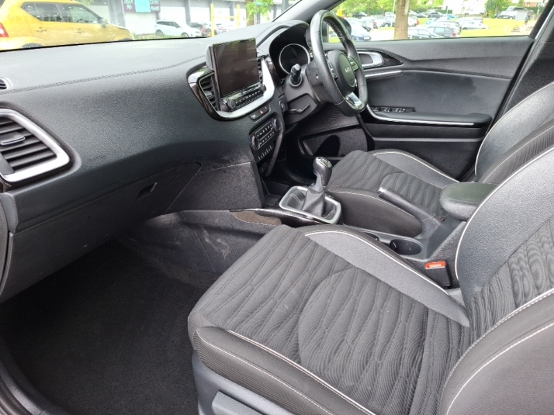 Kia Ceed 1.5T Gdi Isg Gt-line White #5