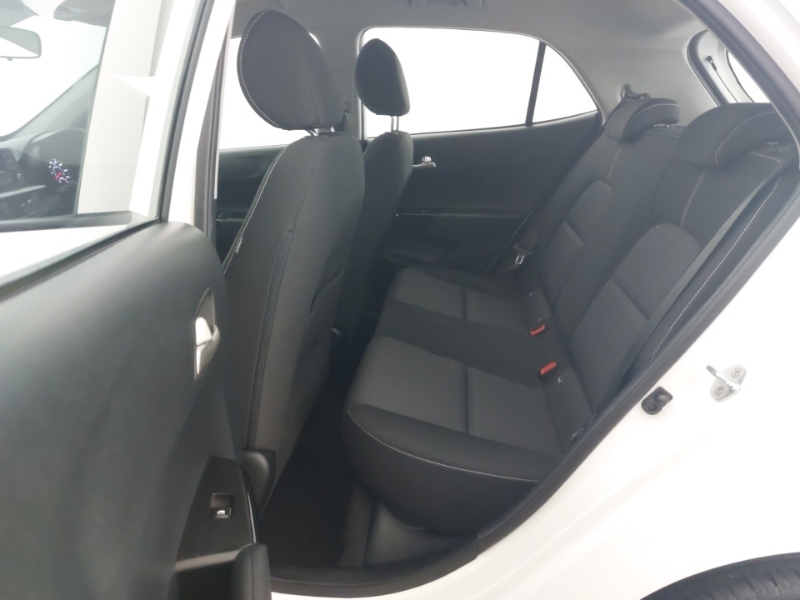 Kia Picanto 1.0 2 4 Seats White #6