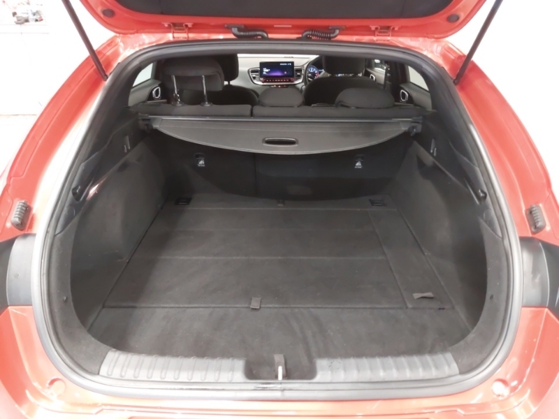 Kia Proceed 1.5T Gdi Isg Gt-line S Dct Red #18