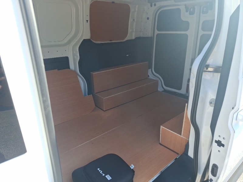 Kia PV5 120Kw Plus Long Range 71Kwh White #6