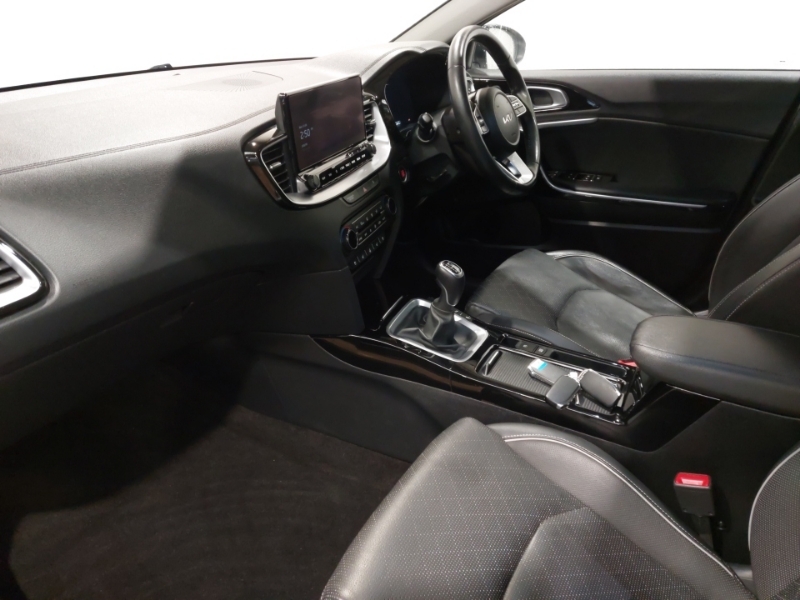 Kia Xceed 1.5T Gdi Isg 4 White #5