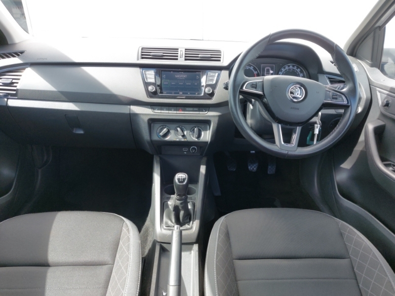 Skoda Fabia 1.0 Tsi Se Silver #3