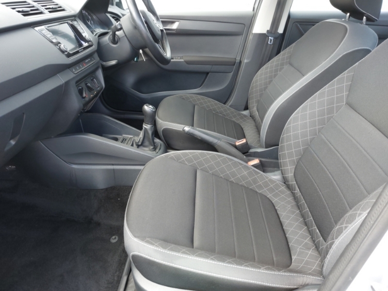 Skoda Fabia 1.0 Tsi Se Silver #5