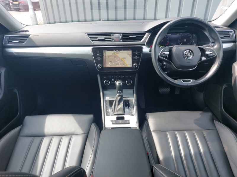 Skoda Superb 1.4 Tsi Iv Se Technology Dsg Silver #3