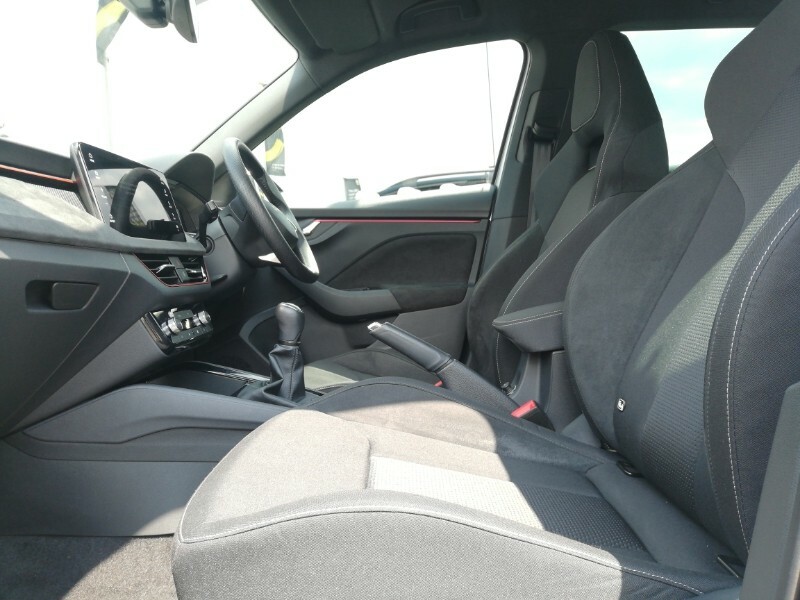 Skoda Kamiq 1.0 Tsi Design Edition Silver #4