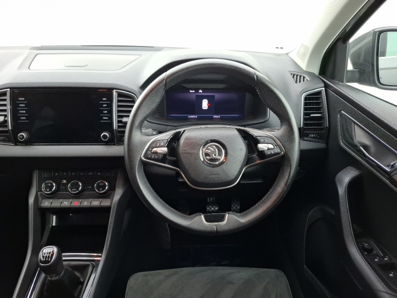 Skoda Karoq Se L Black #8
