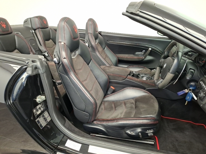 Maserati GranCabrio Sport Nerissimo Blue #11