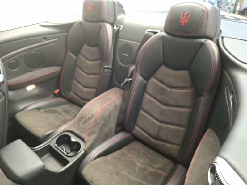 Maserati GranCabrio Sport Nerissimo Blue #12