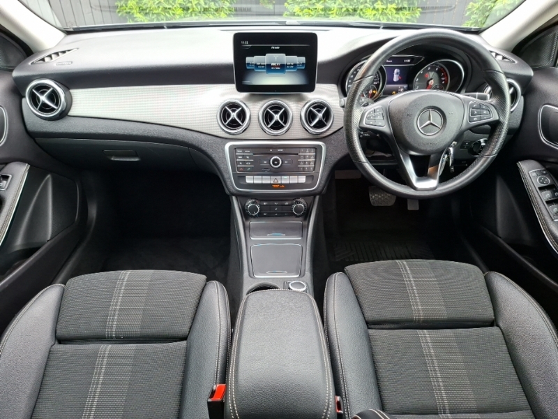 Mercedes-Benz GLA Class Gla 180 Urban Edition Grey #3