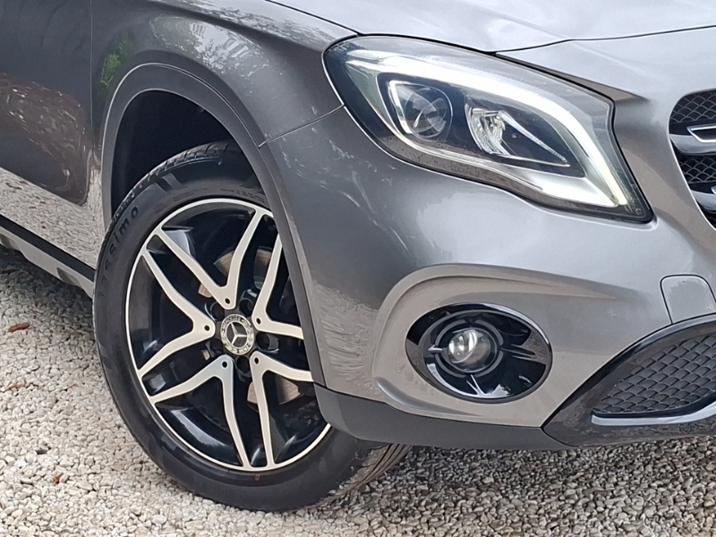Mercedes-Benz GLA Class Gla 200 Amg Line Edition  #20