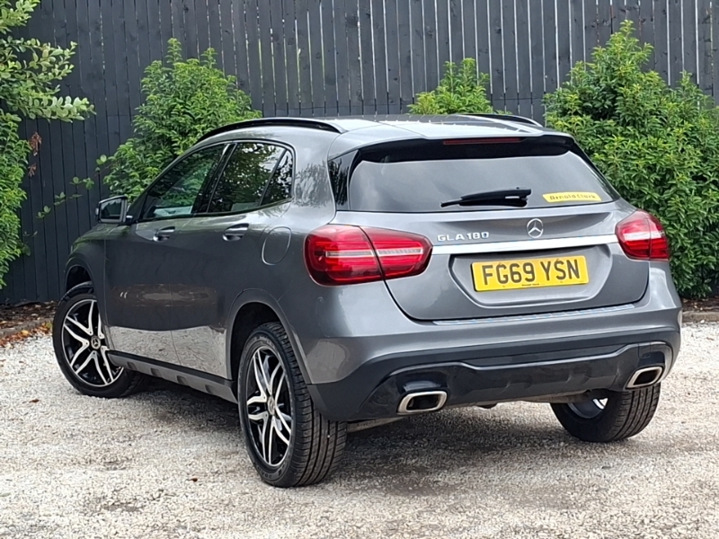 Mercedes-Benz GLA Class Gla 180 Urban Edition Grey #2