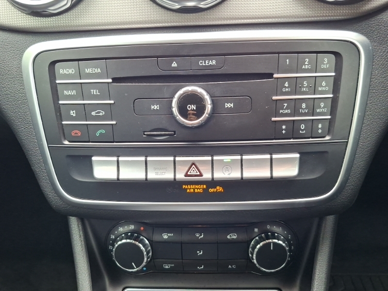 Mercedes-Benz GLA Class Gla 200 Amg Line Edition  #17