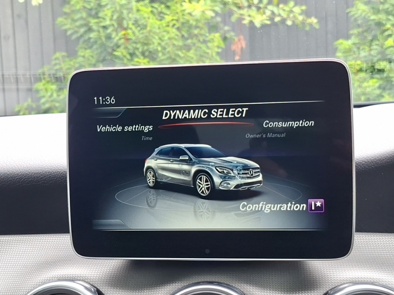Mercedes-Benz GLA Class Gla 200 Amg Line Edition  #16