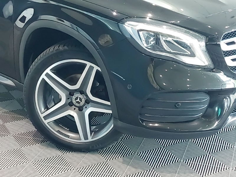 Mercedes-Benz GLA Class 180 Amg Line Edition Black #20