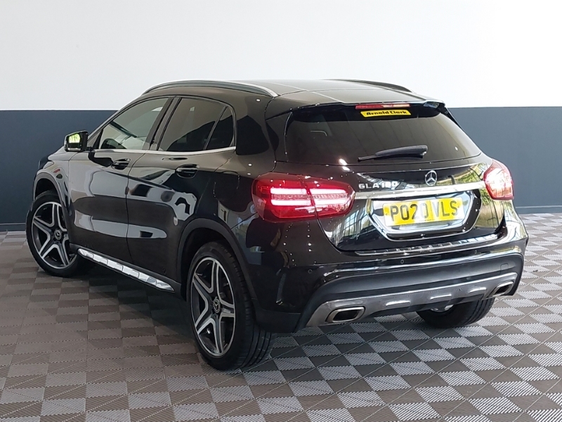 Mercedes-Benz GLA Class Gla 180 Amg Line Edition Black #2