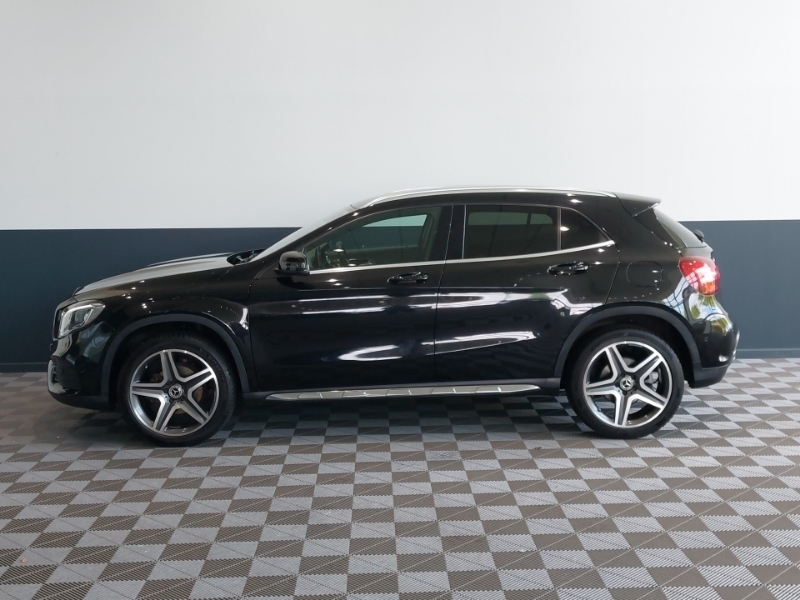 Mercedes-Benz GLA Class Gla 180 Amg Line Edition Black #4