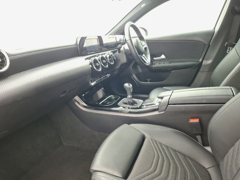 Mercedes-Benz A Class A180d Se White #5