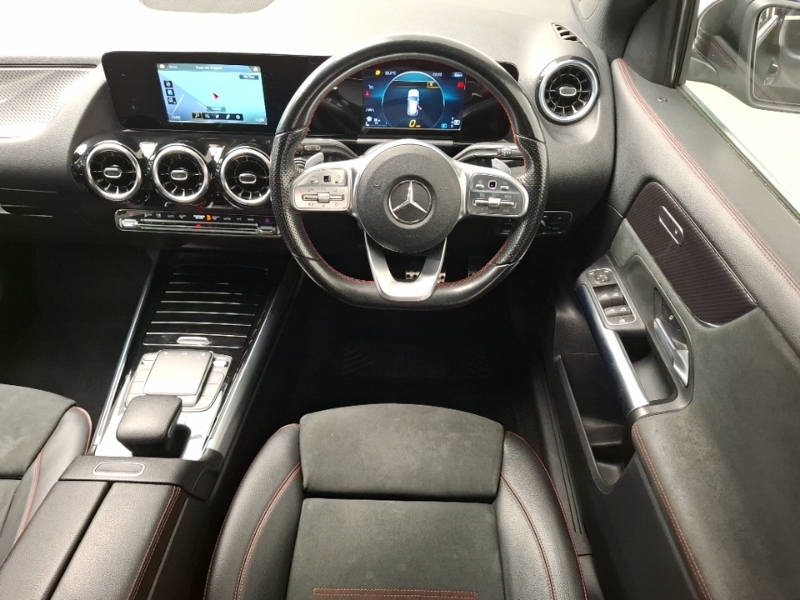 Mercedes-Benz GLA Class Gla 180 Amg Line White #8