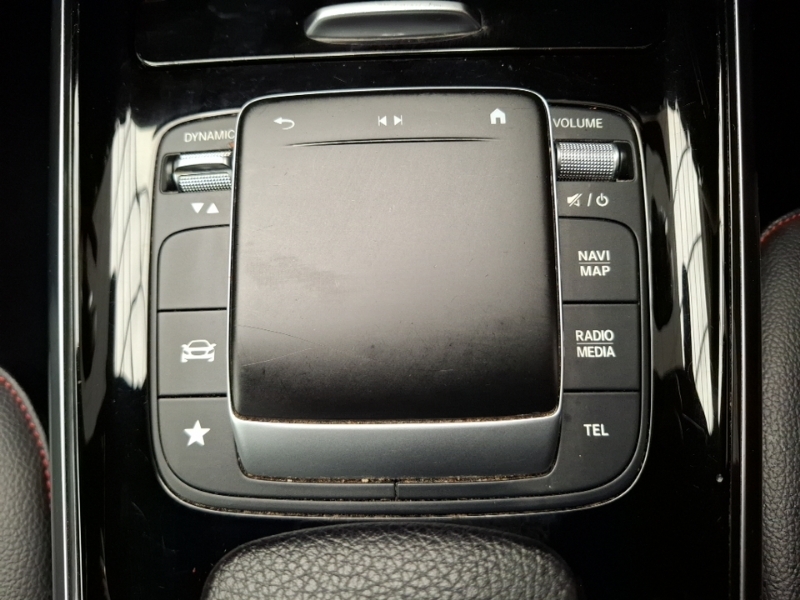 Mercedes-Benz GLA Class Gla 180 Amg Line White #15