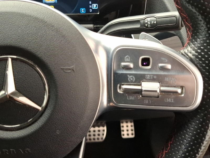 Mercedes-Benz GLA Class Gla 180 Amg Line White #13