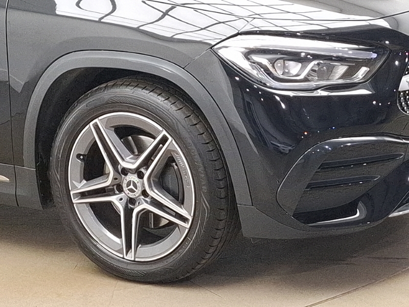Mercedes-Benz GLA Class Gla 180 Amg Line White #20