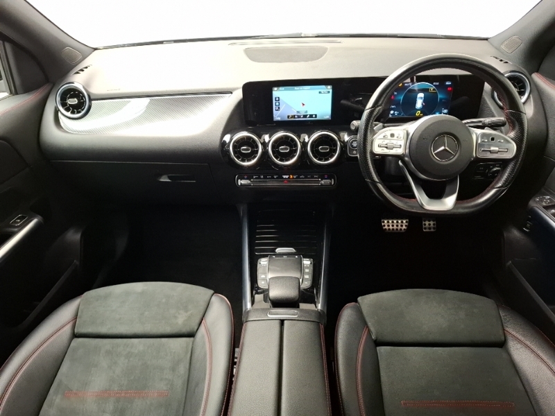 Mercedes-Benz GLA Class Gla 180 Amg Line Black #3